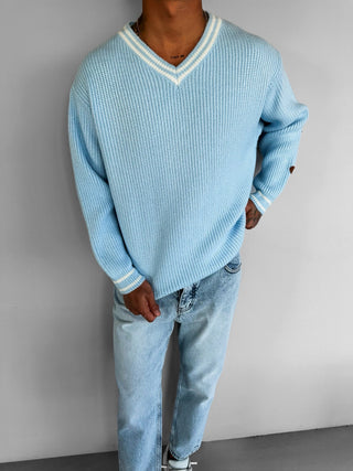 CRICKET OVERSIZE KNITTED V-NECK SWEATER BLUE