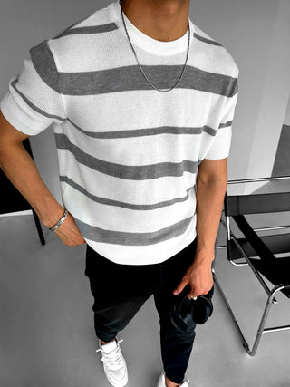 KNITTED T-SHIRT WITH STRIPED STRUCTURE GRAY