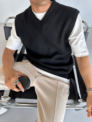 RIB KNIT V-NECK SWEATER VEST BLACK